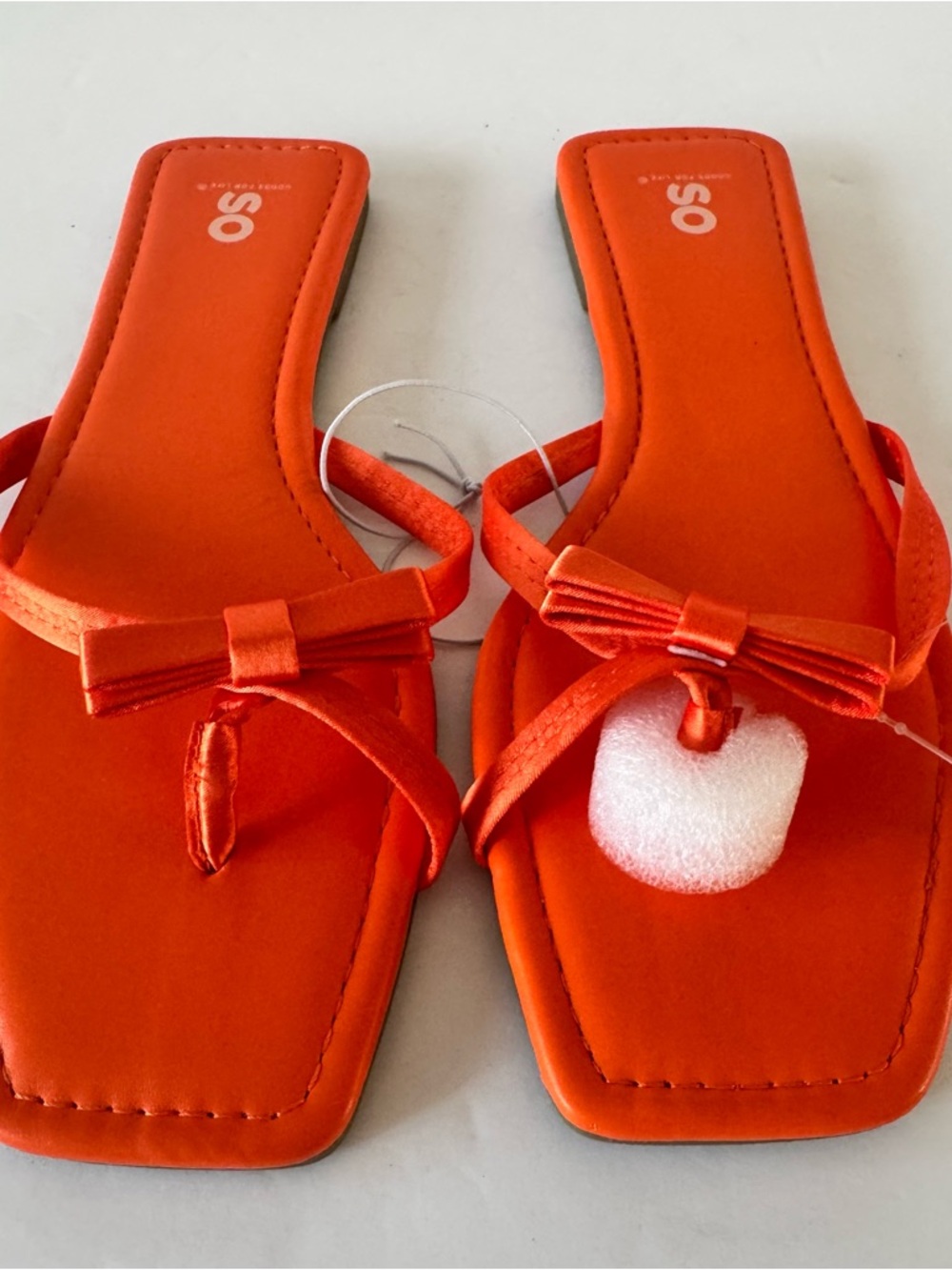 SO Women's Size 10 Sandals Flip Flop Ring Toe w Bow Orange Soft Flat New